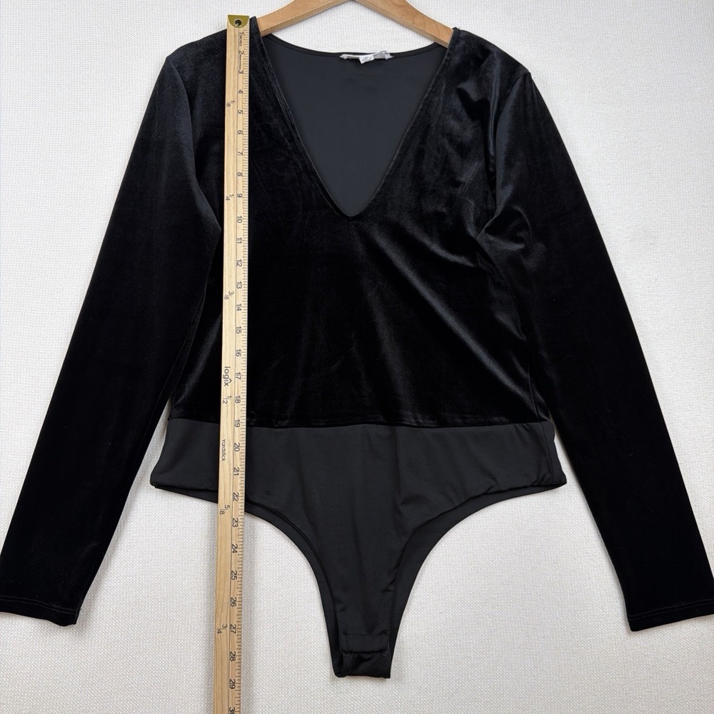 Stella Luce Black Velvet One Piece Bodysuit XL V-Plunge Witchy Snap Crotch - Picture 6 of 12